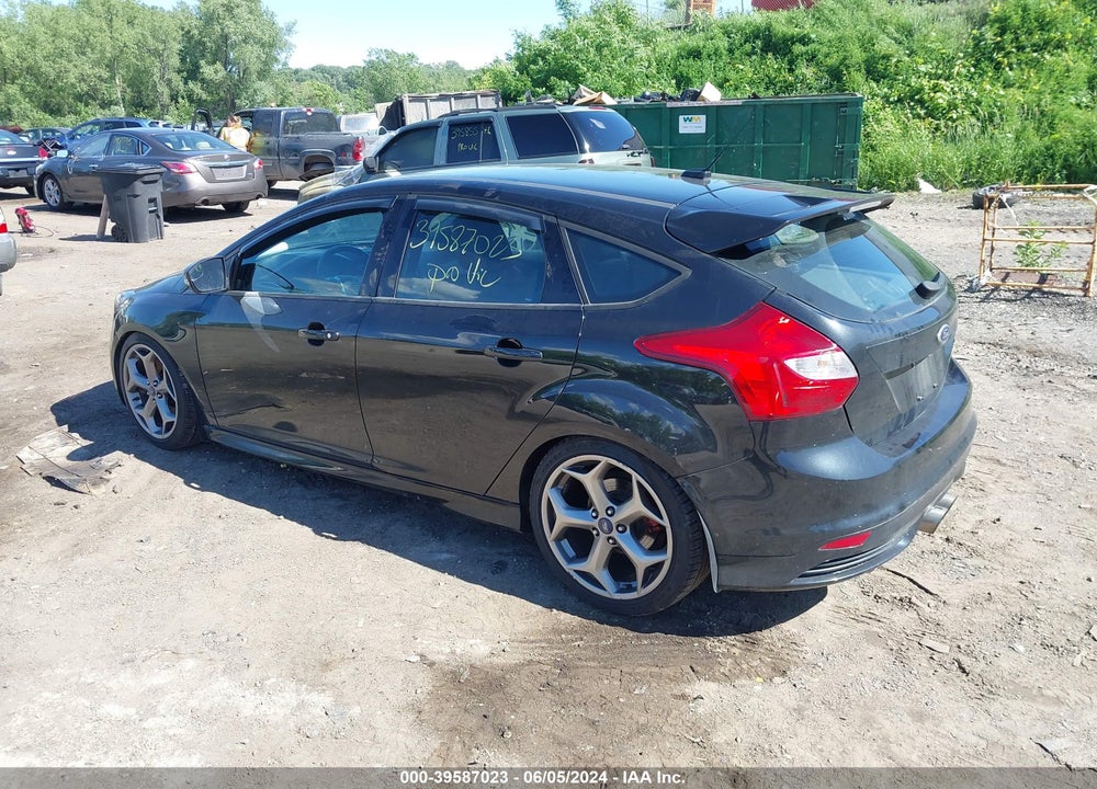 2014 FORD FOCUS ST VIN: 1FADP3L9XEL399181