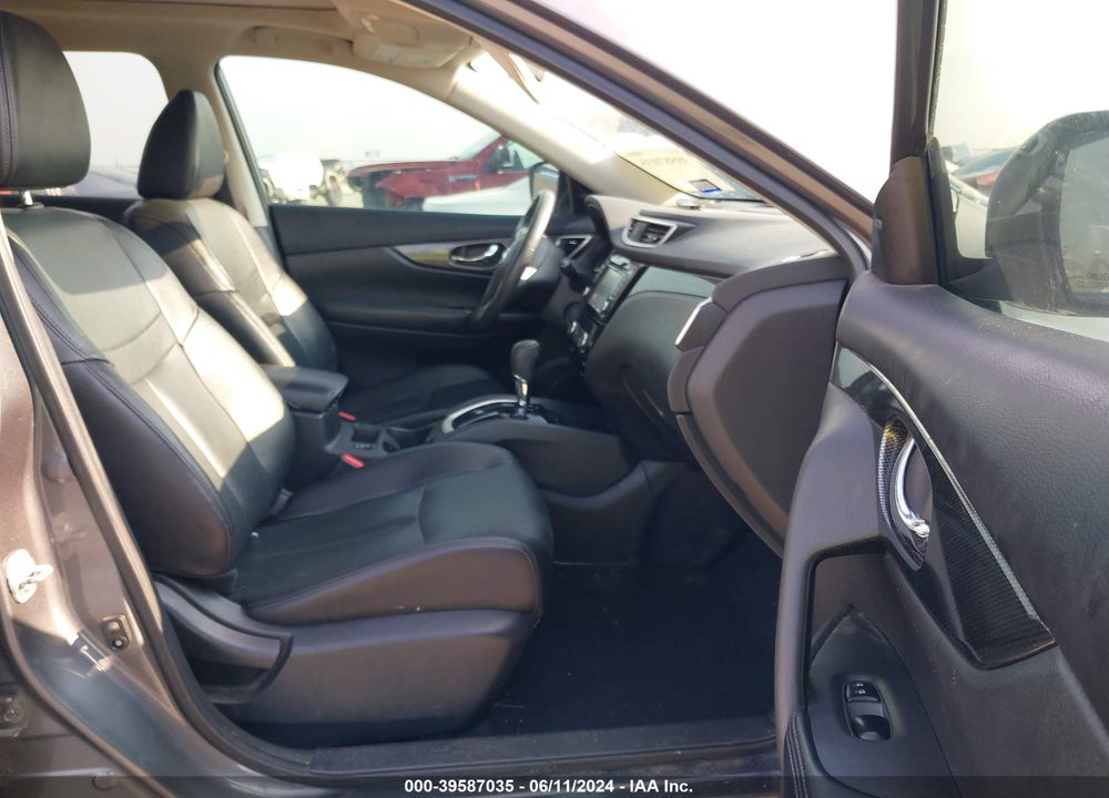 2016 NISSAN ROGUE SL VIN: 5N1AT2MT3GC842590