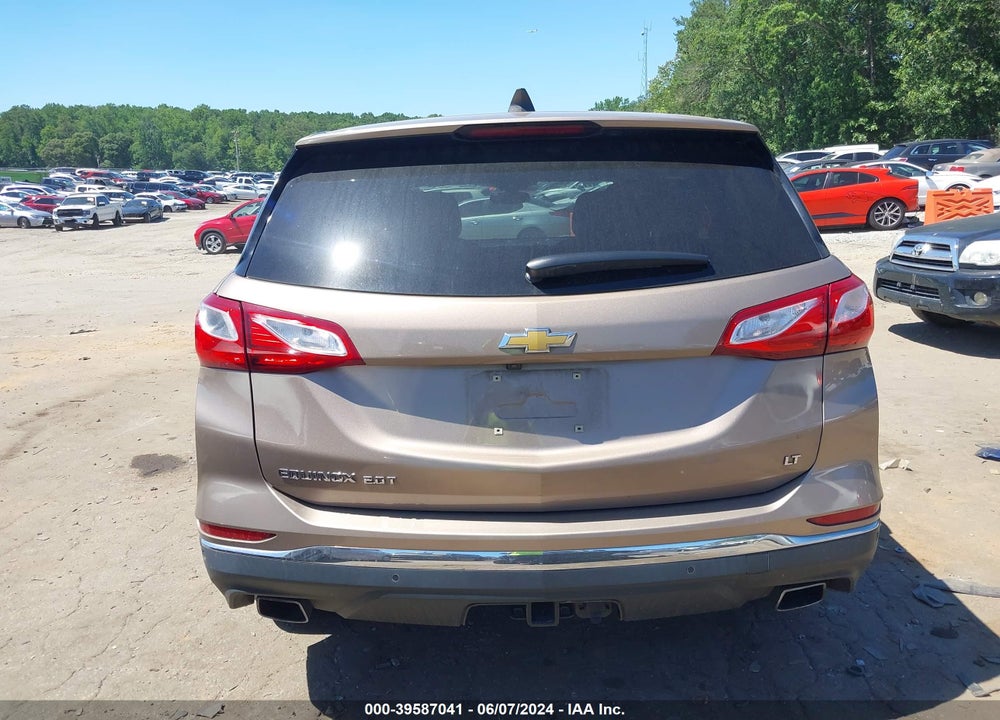 2018 CHEVROLET EQUINOX LT VIN: 2GNAXKEX2J6226686
