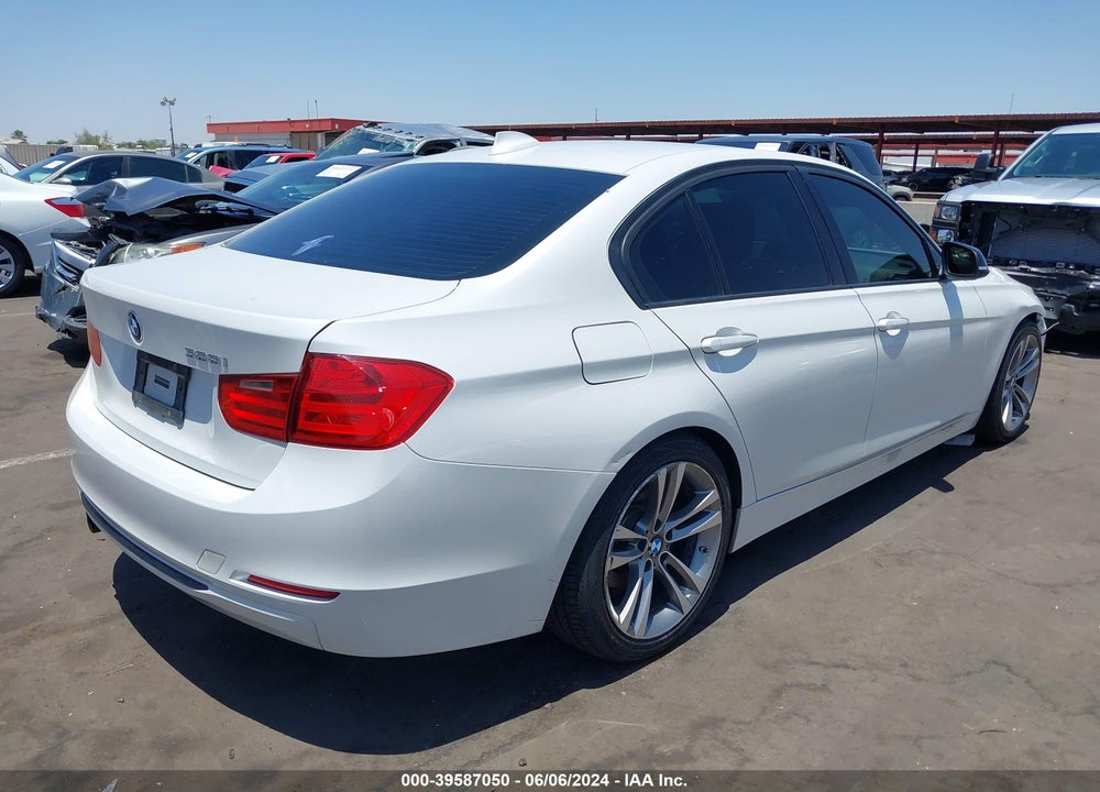 2013 BMW 328I VIN: WBA3A5G51DNP24049