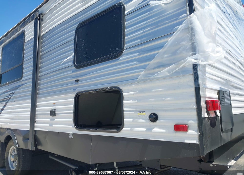 2021 FOREST RIVER EAST WEST DELLA TERRA TRAVEL TRAILER VIN: 5ZT2DESB1M9006866