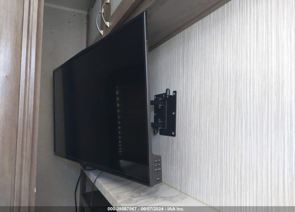 2021 FOREST RIVER EAST WEST DELLA TERRA TRAVEL TRAILER VIN: 5ZT2DESB1M9006866