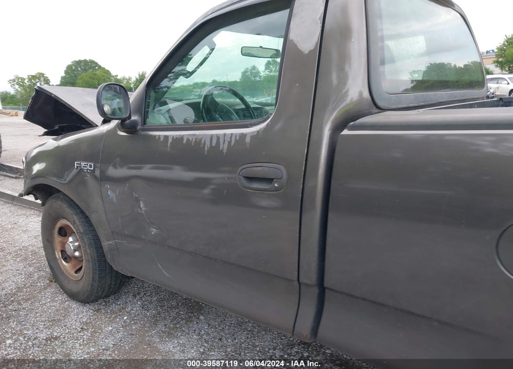 2004 FORD F-150 HERITAGE XL/XLT VIN: 2FTRF17234CA30241