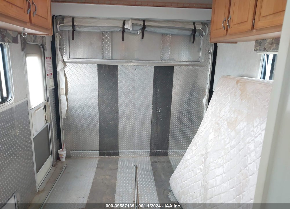 2003 SPORTSMEN NEW VISION 38' 5TH WHEEL VIN: 4EZFS36213S014589