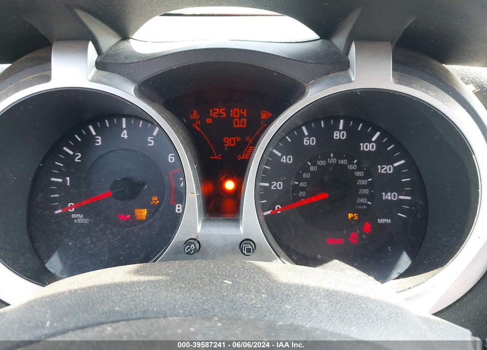 2011 NISSAN JUKE SV VIN: JN8AF5MR4BT013493