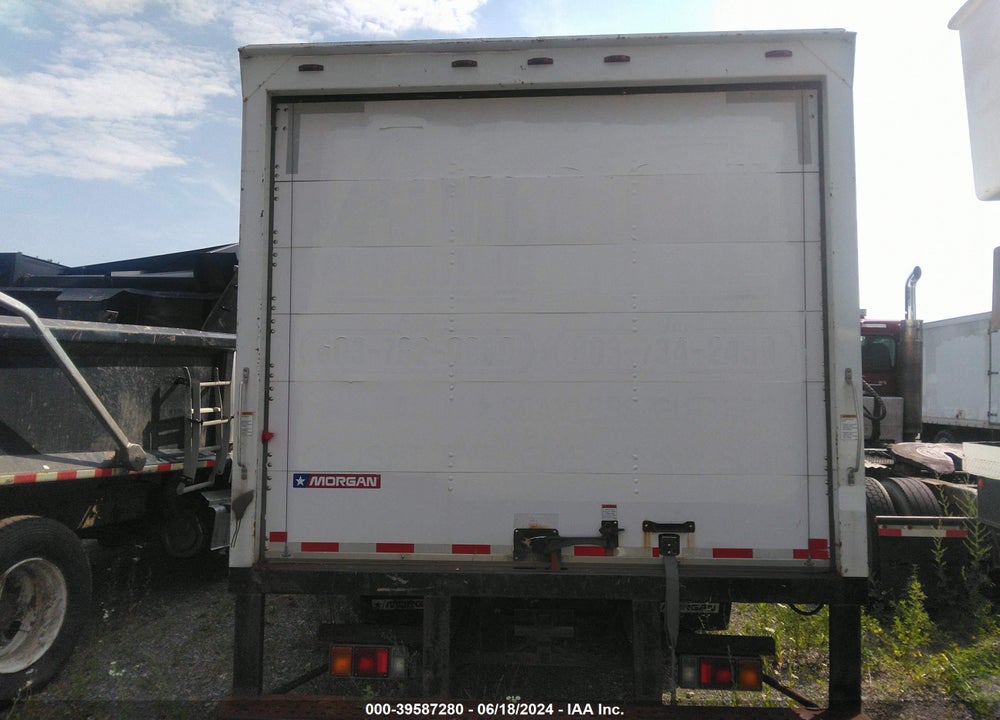 2016 ISUZU NPR DSL REG AT VIN: JALB4W178G7F01068