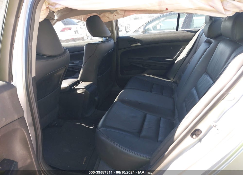 2011 HONDA ACCORD 2.4 SE VIN: 1HGCP2F67BA038937
