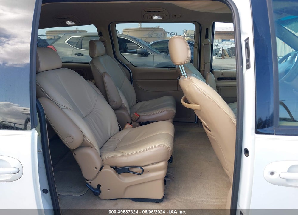 1997 CHRYSLER TOWN & COUNTRY LXI VIN: 1C4GP64L0VB456559