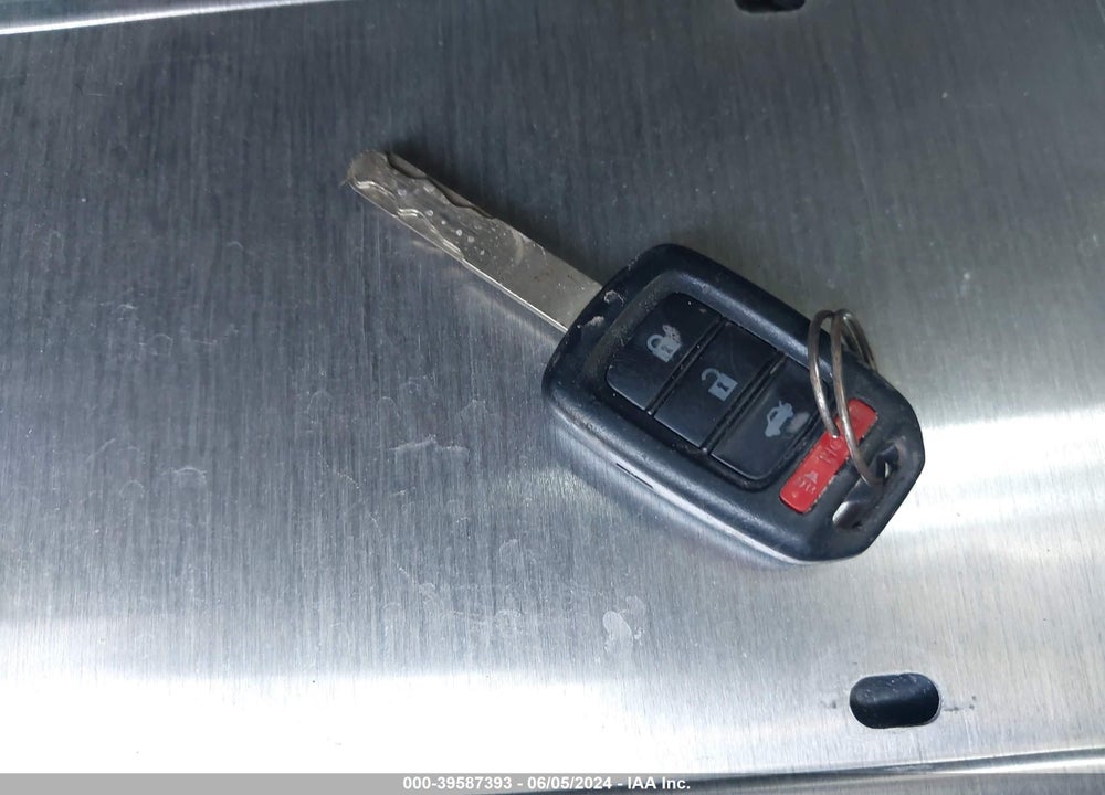 2018 HONDA CIVIC LX VIN: 2HGFC2F5XJH537019