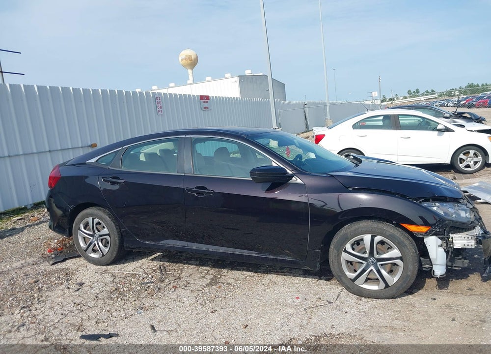 2018 HONDA CIVIC LX VIN: 2HGFC2F5XJH537019