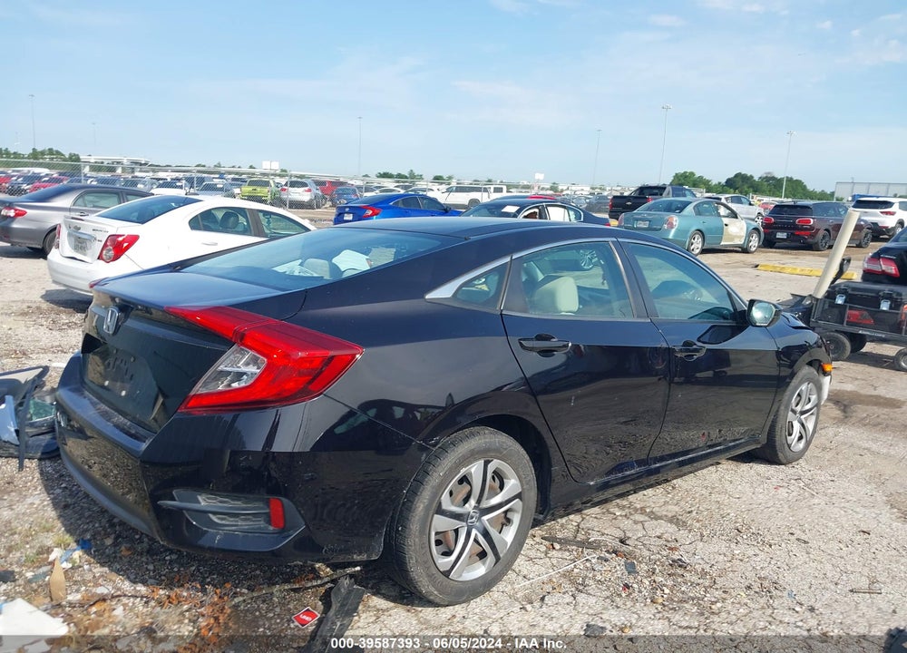2018 HONDA CIVIC LX VIN: 2HGFC2F5XJH537019