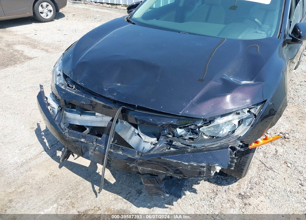 2018 HONDA CIVIC LX VIN: 2HGFC2F5XJH537019