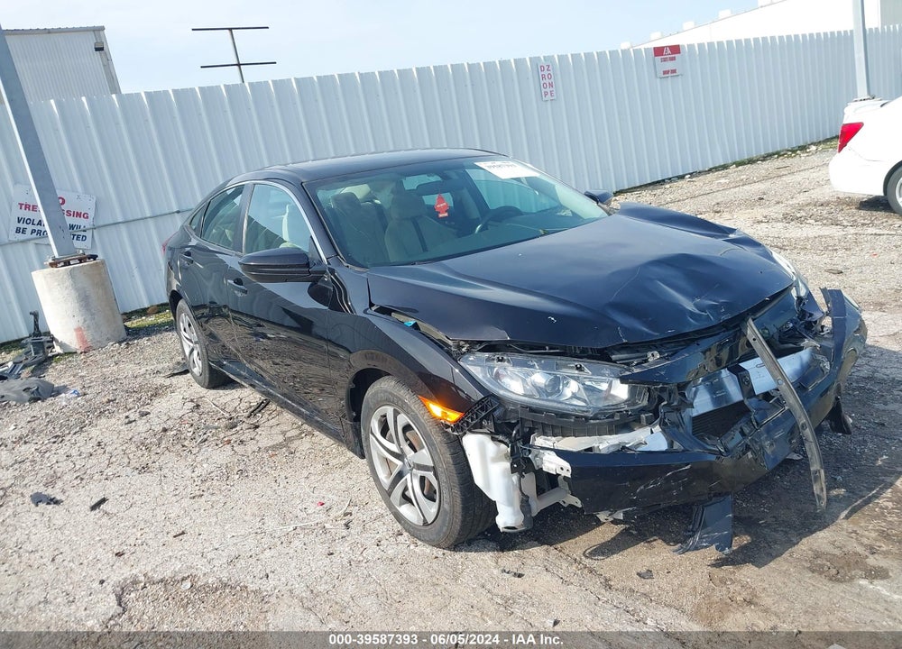 2018 HONDA CIVIC LX VIN: 2HGFC2F5XJH537019