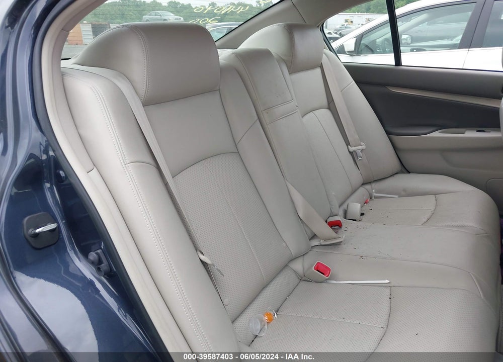 2011 INFINITI G37X VIN: JN1CV6AR2BM355698