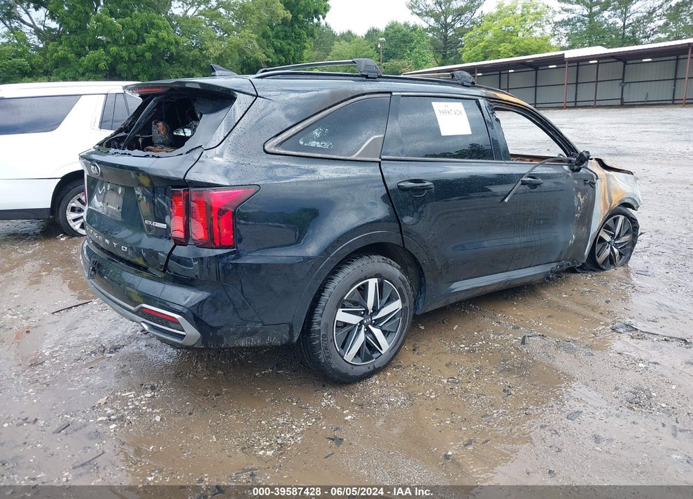 2021 KIA SORENTO EX VIN: 5XYRH4LF8MG071440