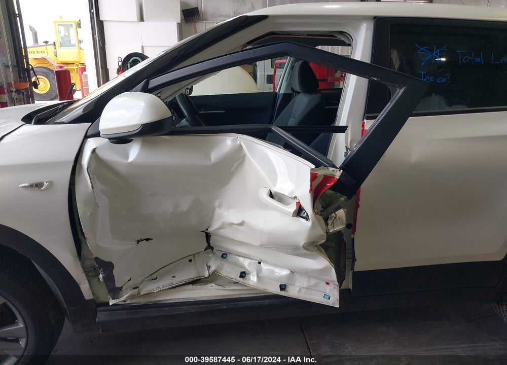 2021 KIA SELTOS LX VIN: KNDEPCAA9M7140121