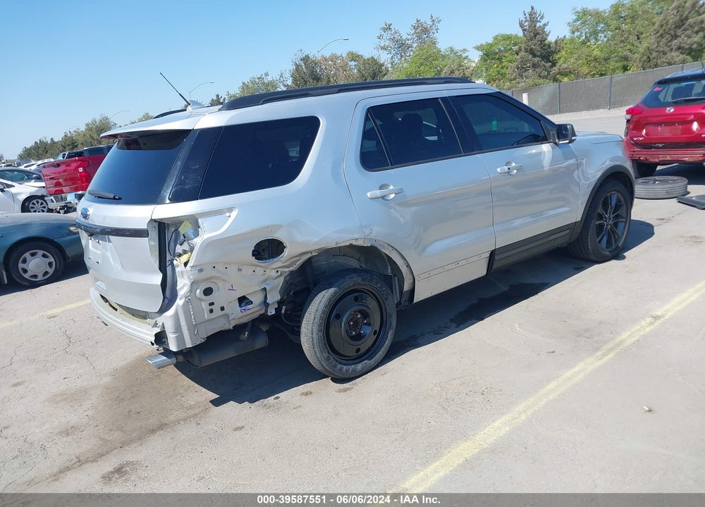 2018 FORD EXPLORER XLT VIN: 1FM5K7D88JGB56591