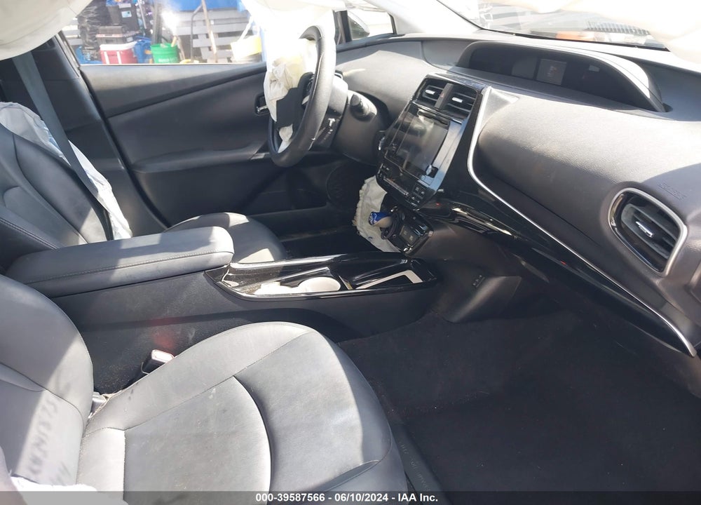 2016 TOYOTA PRIUS FOUR VIN: JTDKARFU1G3020769