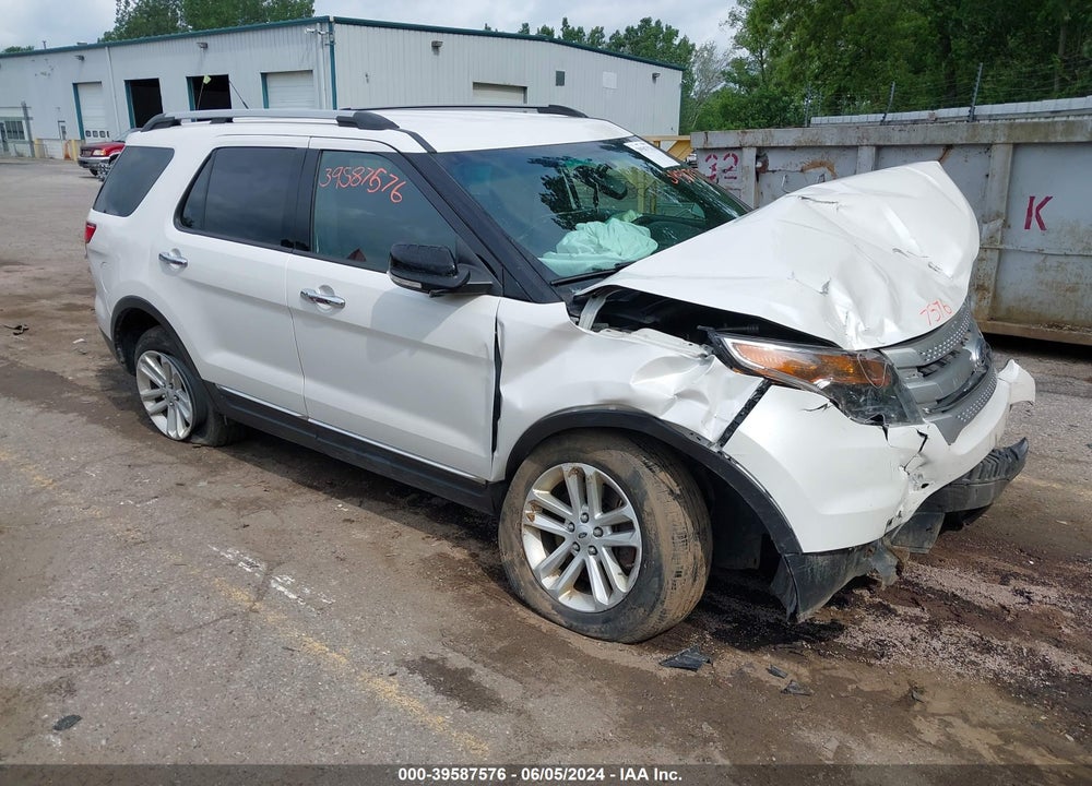 2014 FORD EXPLORER XLT VIN: 1FM5K8D86EGC01927