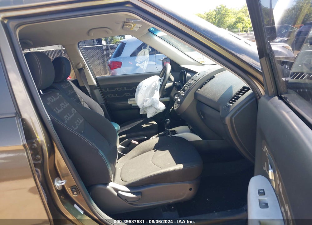 2012 KIA SOUL VIN: KNDJT2A60C7374016