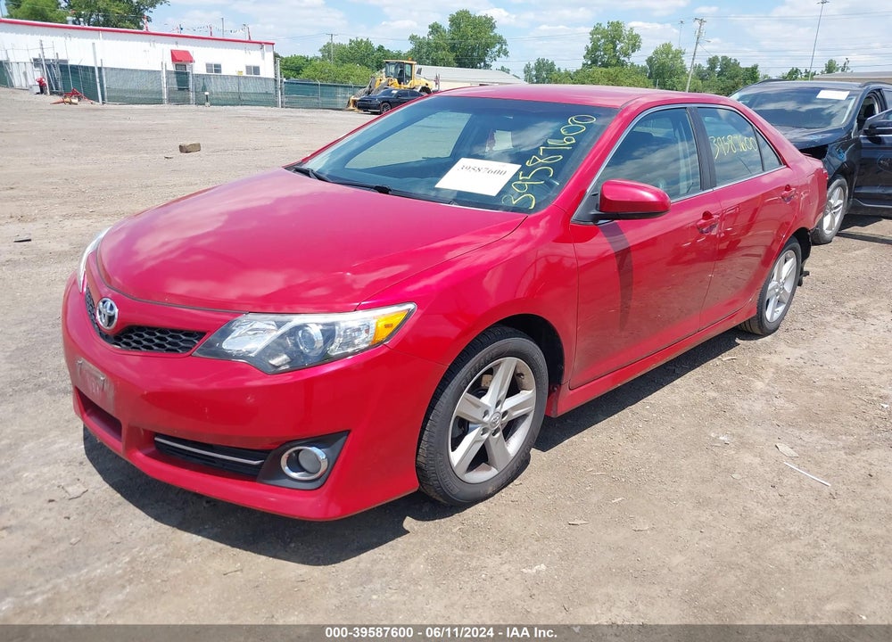 2014 TOYOTA CAMRY SE VIN: 4T1BF1FK3EU808439