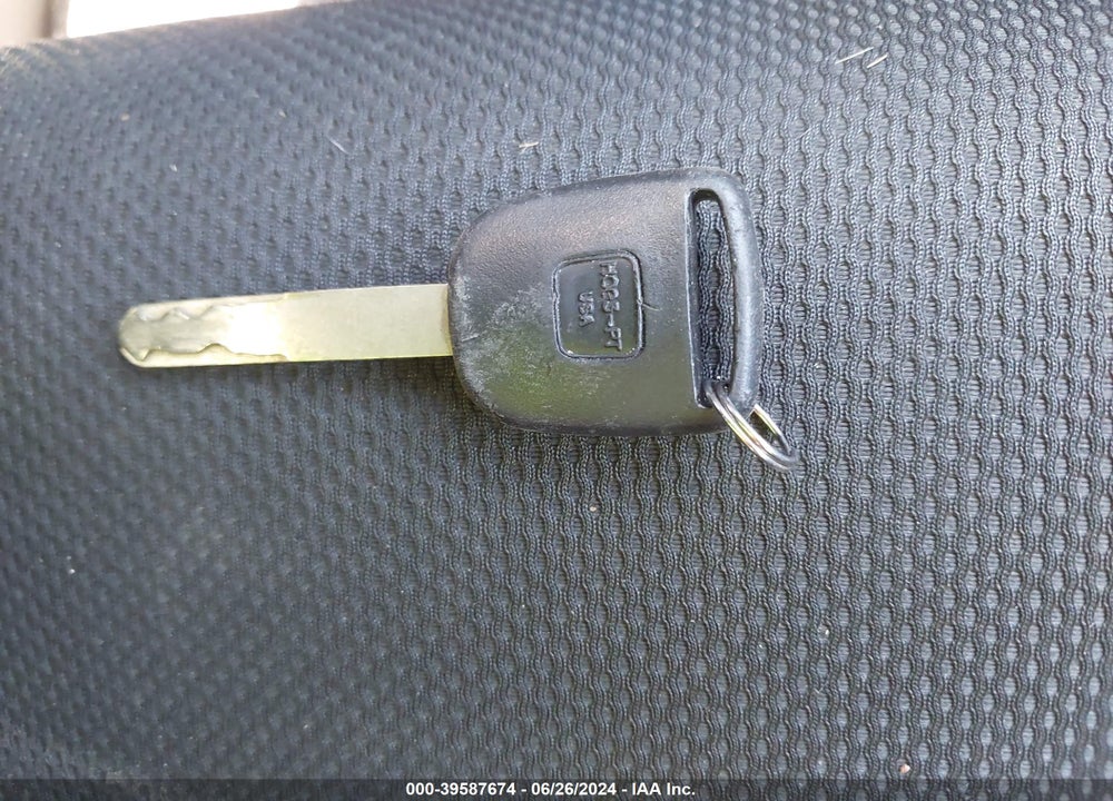 2009 HONDA CIVIC VIN: 2HGFA16639H511060
