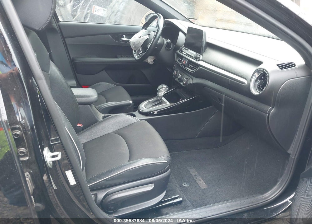 2021 KIA FORTE GT LINE VIN: 3KPF34AD1ME364998