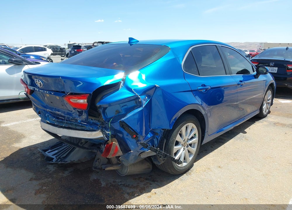 2020 TOYOTA CAMRY LE VIN: 4T1C11AK0LU390428