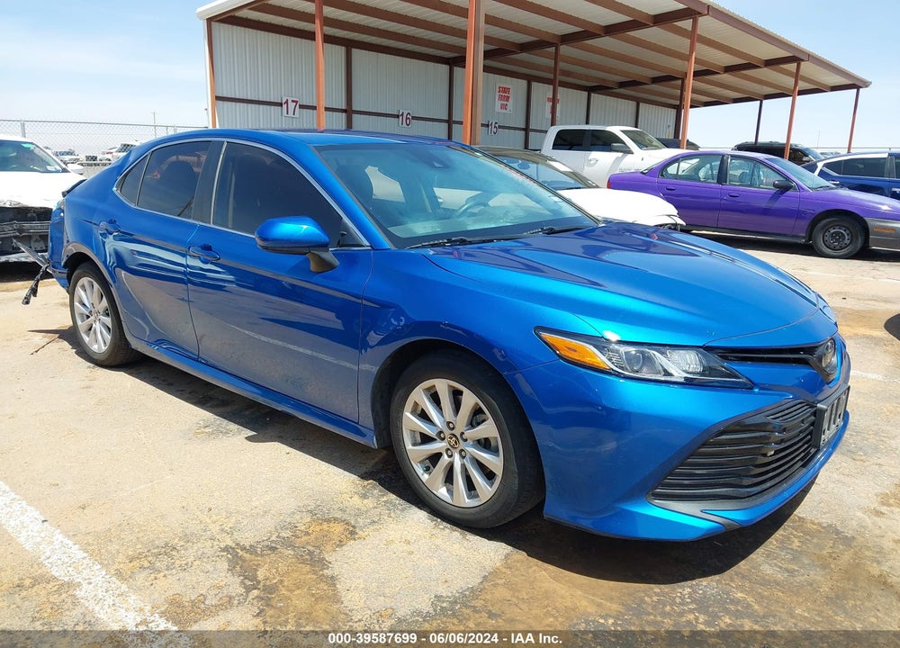 2020 TOYOTA CAMRY LE VIN: 4T1C11AK0LU390428
