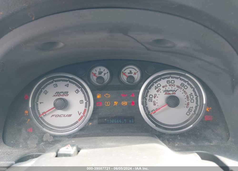 2010 FORD FOCUS SE VIN: 1FAHP3FN2AW285243