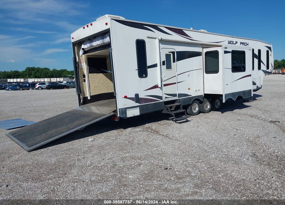 2010 FOREST RIVER CHEROKEE VIN: 4X4FCTN35AY202173