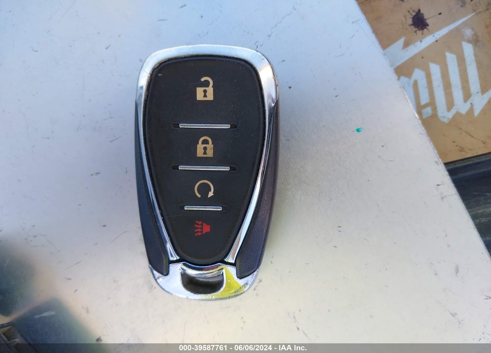 2019 CHEVROLET EQUINOX LT VIN: 2GNAXKEV8K6144848