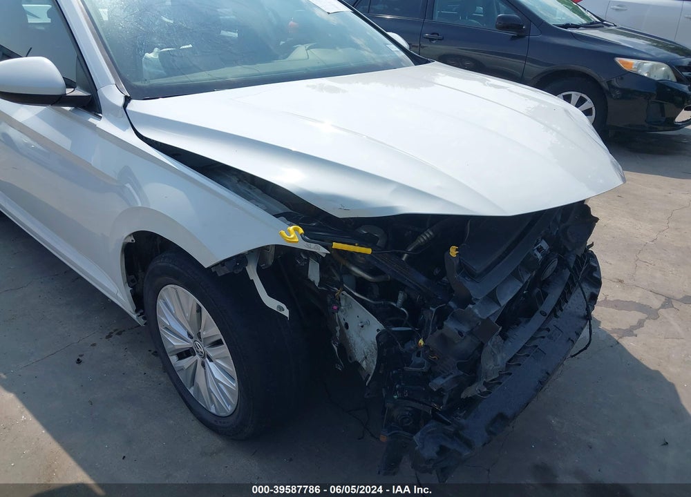 2019 VOLKSWAGEN JETTA VIN: 3VWC57BUXKM077057