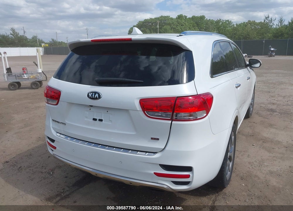 2016 KIA SORENTO 3.3L SX VIN: 5XYPKDA50GG083430