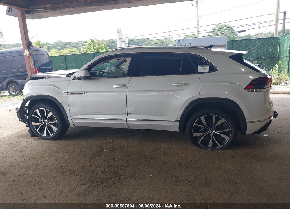 2024 VOLKSWAGEN ATLAS CROSS SPORT 2.0T SEL PREMIUM R-LINE VIN: 1V2FE2CA5RC229408