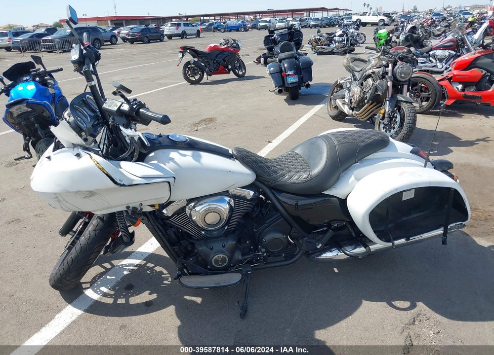 2012 KAWASAKI VN1700 J VIN: JKBVNRJ15CA006027