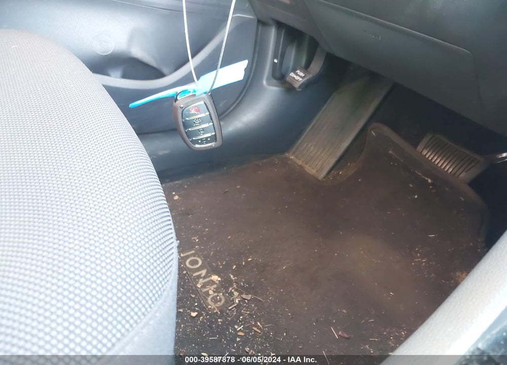 2018 HYUNDAI IONIQ HYBRID SEL VIN: KMHC75LC2JU061609