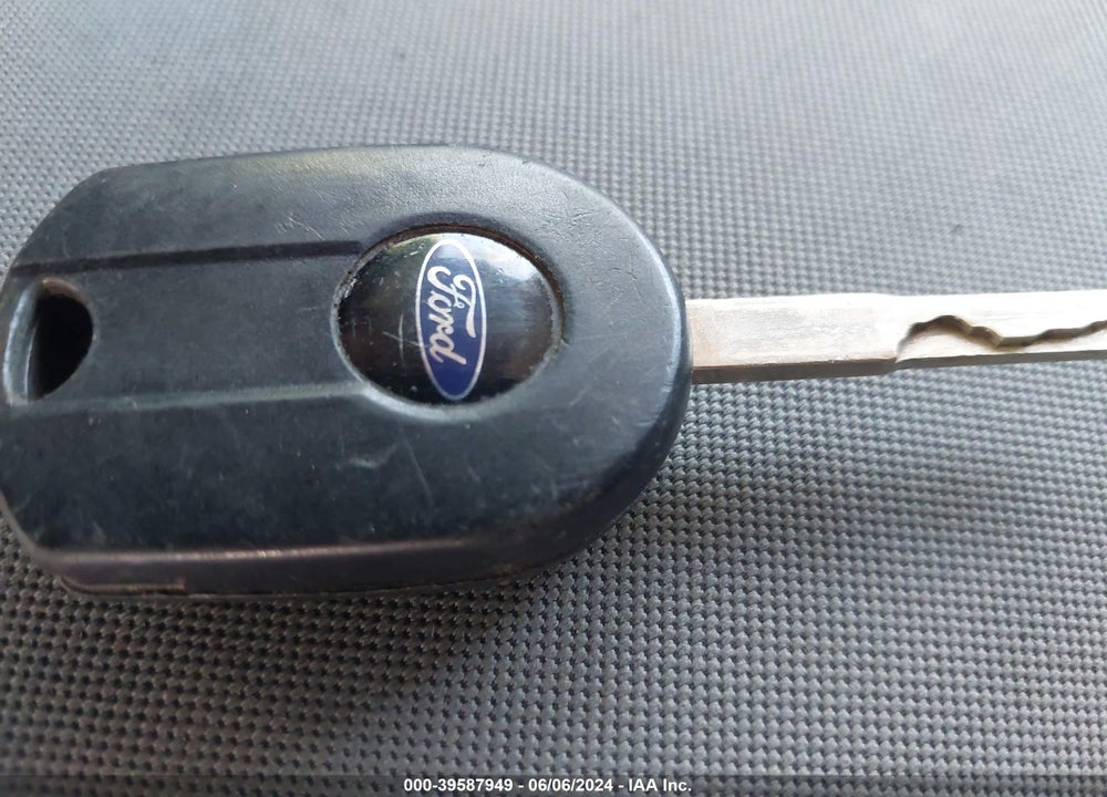 2015 ESCAPE FORD  SE VIN: 1FMCU9GXXFUB28154
