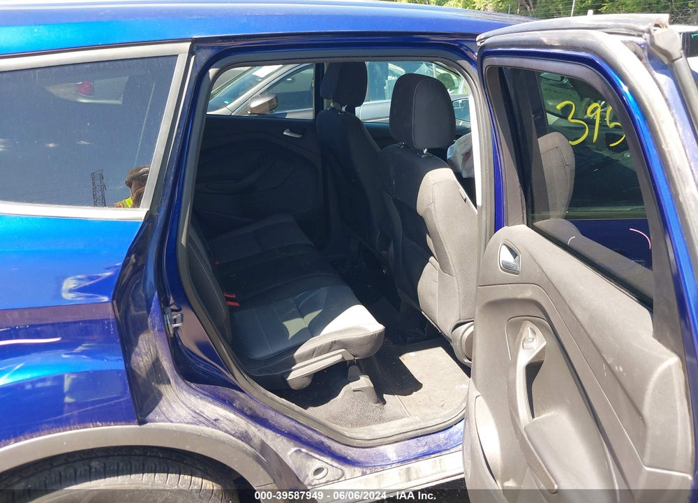 2015 ESCAPE FORD  SE VIN: 1FMCU9GXXFUB28154
