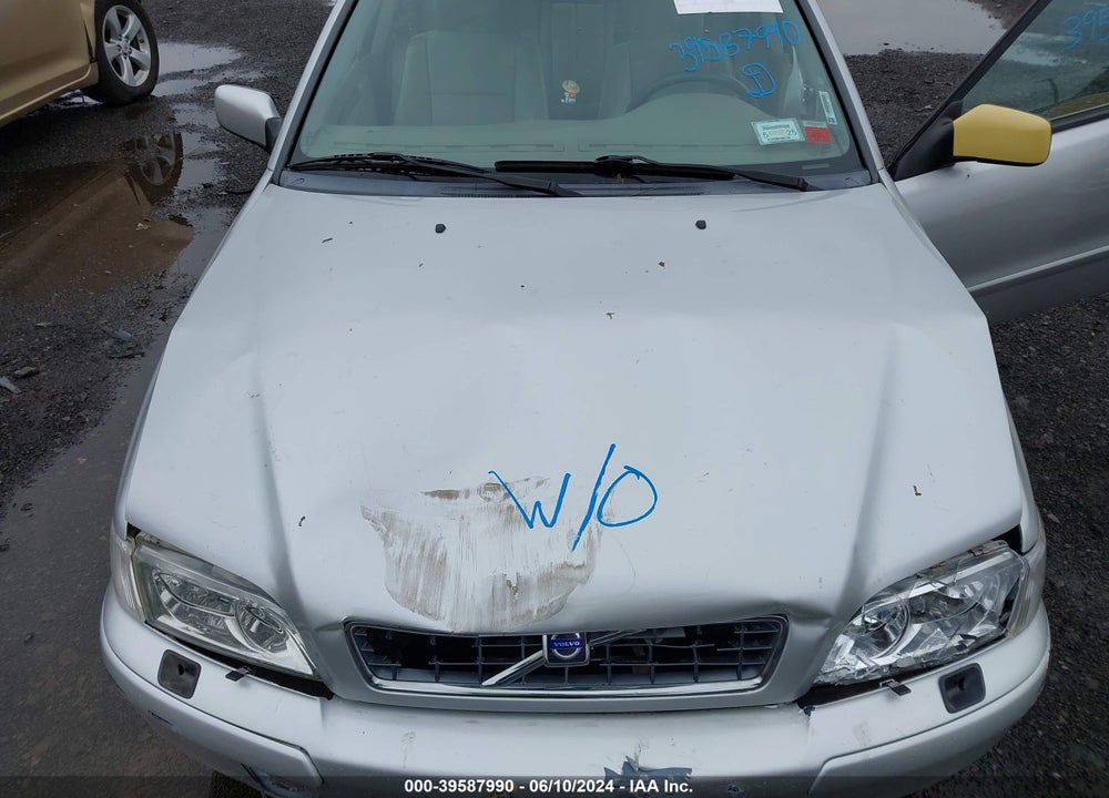2003 VOLVO S40 A VIN: YV1VS29543F930814