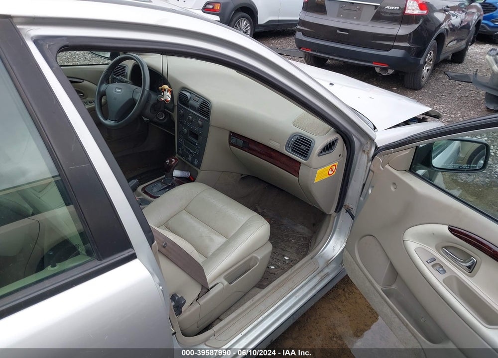 2003 VOLVO S40 A VIN: YV1VS29543F930814