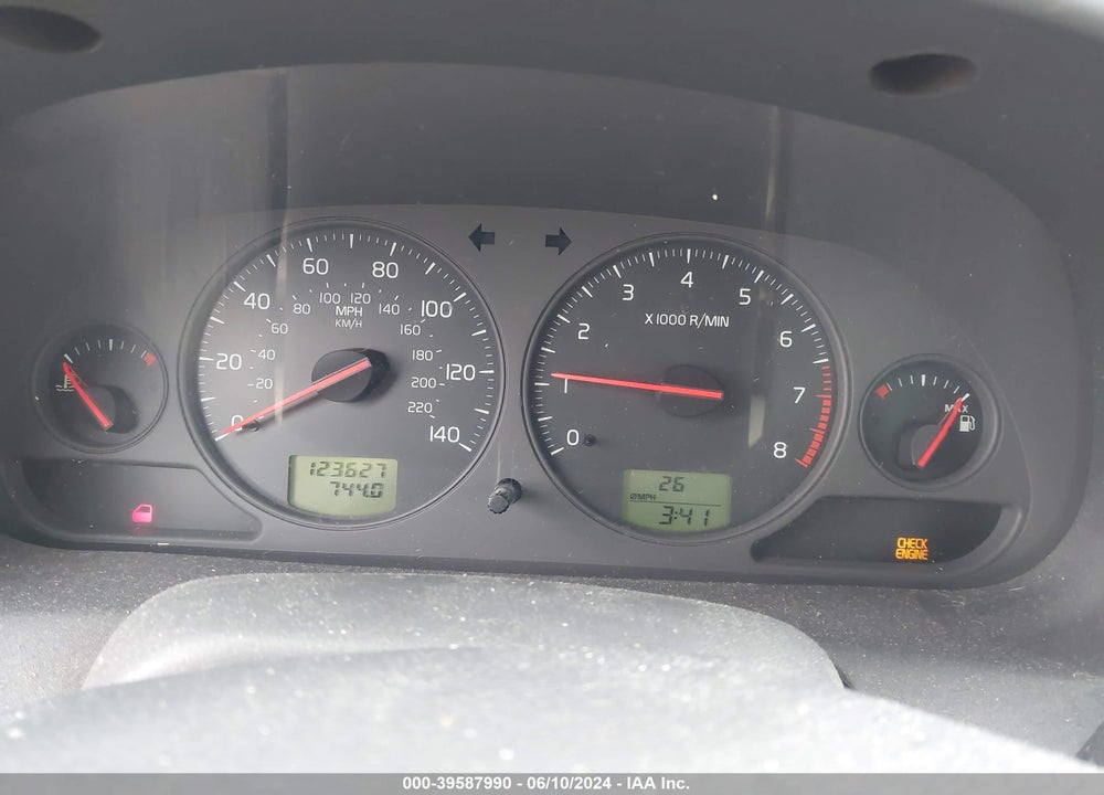 2003 VOLVO S40 A VIN: YV1VS29543F930814