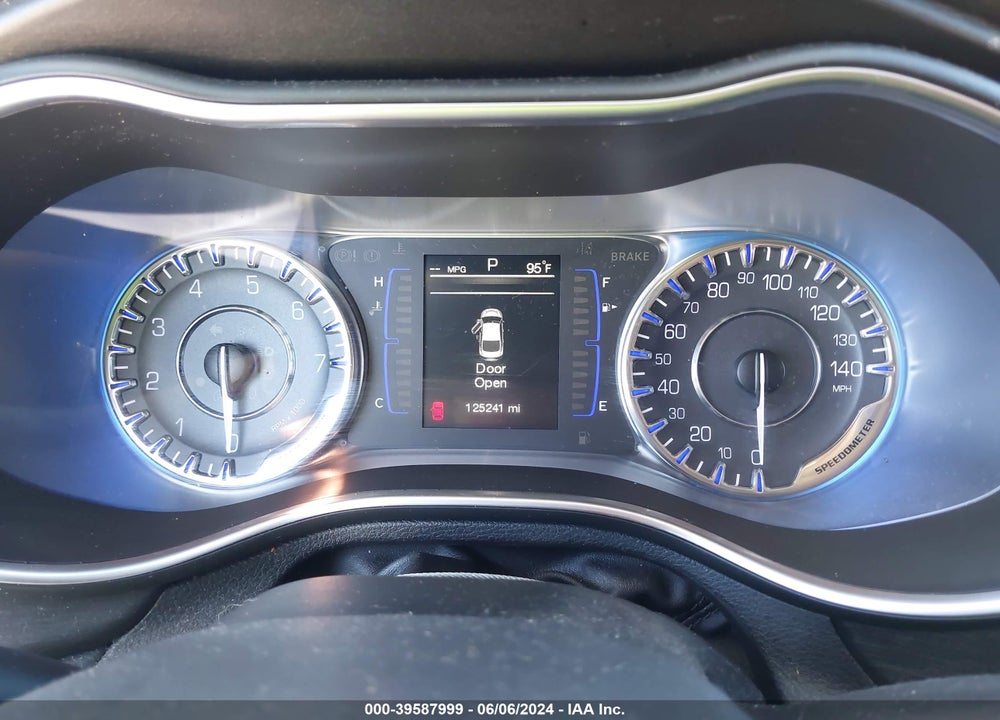 2015 CHRYSLER 200 VIN: 1C3CCCAB1FN666466