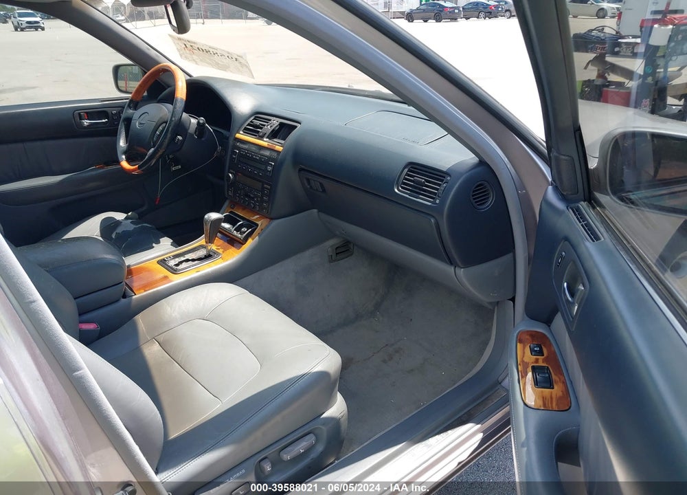 1999 LEXUS LS 400 VIN: JT8BH28F1X0161794