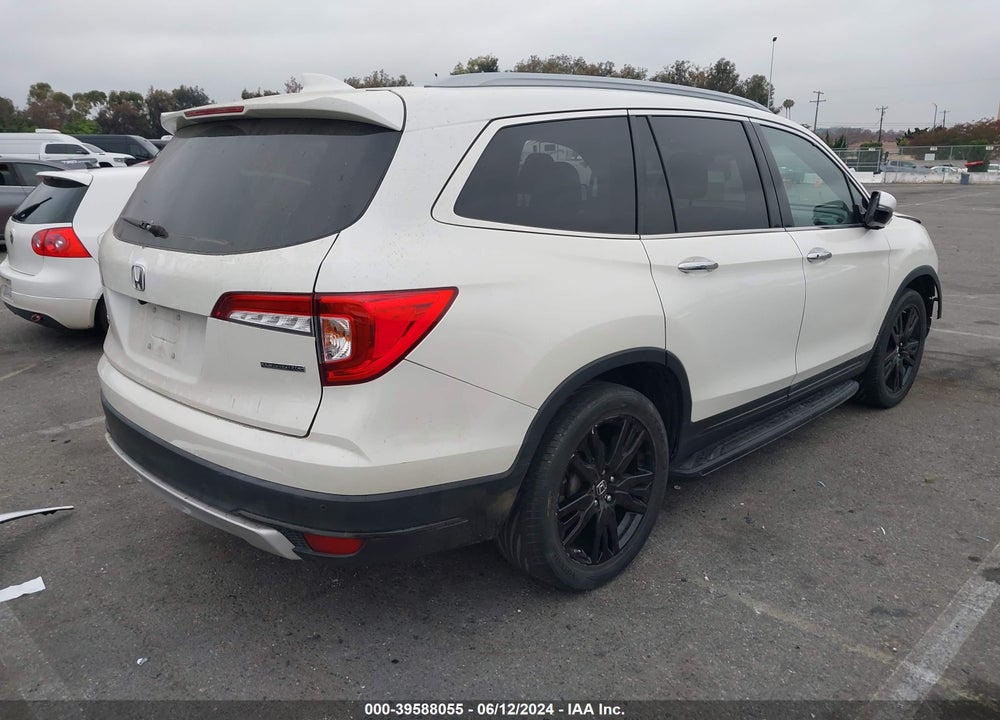 2019 HONDA PILOT TOURING VIN: 5FNYF5H9XKB026174