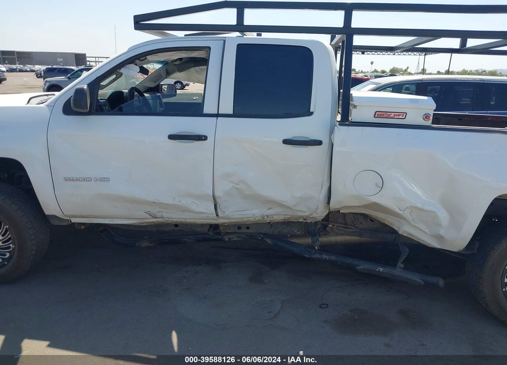 2017 CHEVROLET SILVERADO 2500HD WT VIN: 1GC2KUEG8HZ309559