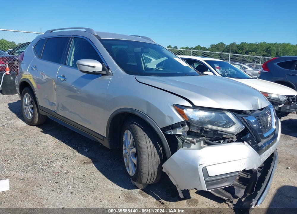2018 NISSAN ROGUE SV VIN: KNMAT2MT8JP574821