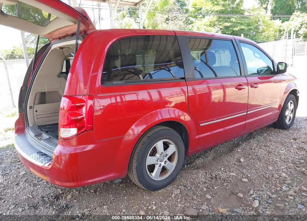 2013 DODGE GRAND CARAVAN SXT VIN: 2C4RDGCG6DR527341