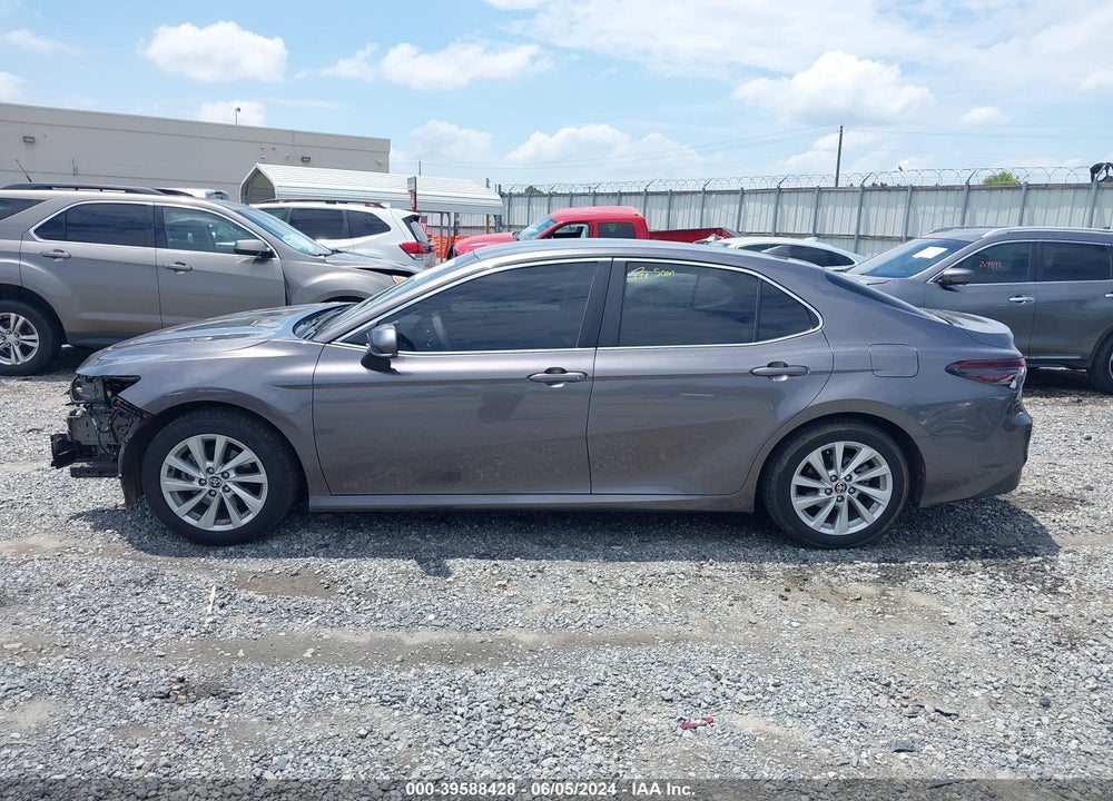 2021 TOYOTA CAMRY LE VIN: 4T1R11AK6MU498371