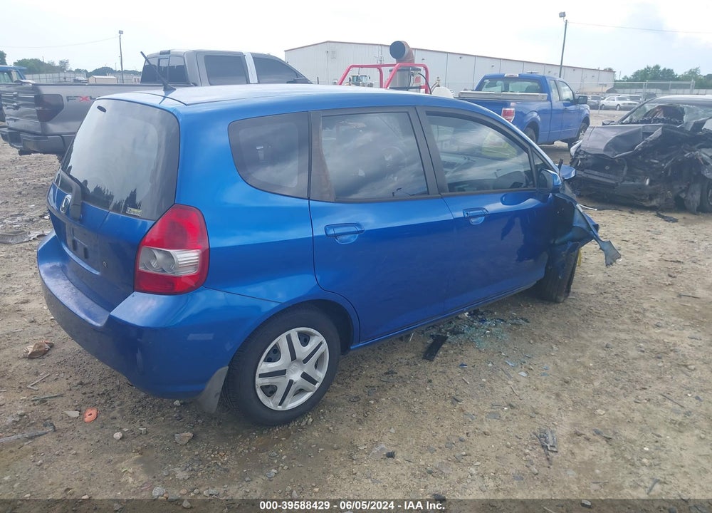 2007 HONDA FIT VIN: JHMGD38447S044432